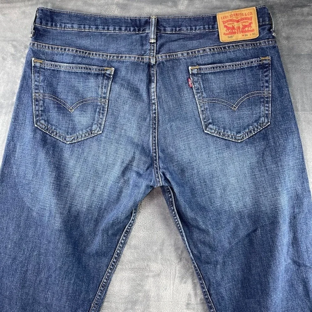 Levi's 569 Jeans Mens 36x30 Fits 38x30 Blue Medium Wash Straight Relaxed Denim‎